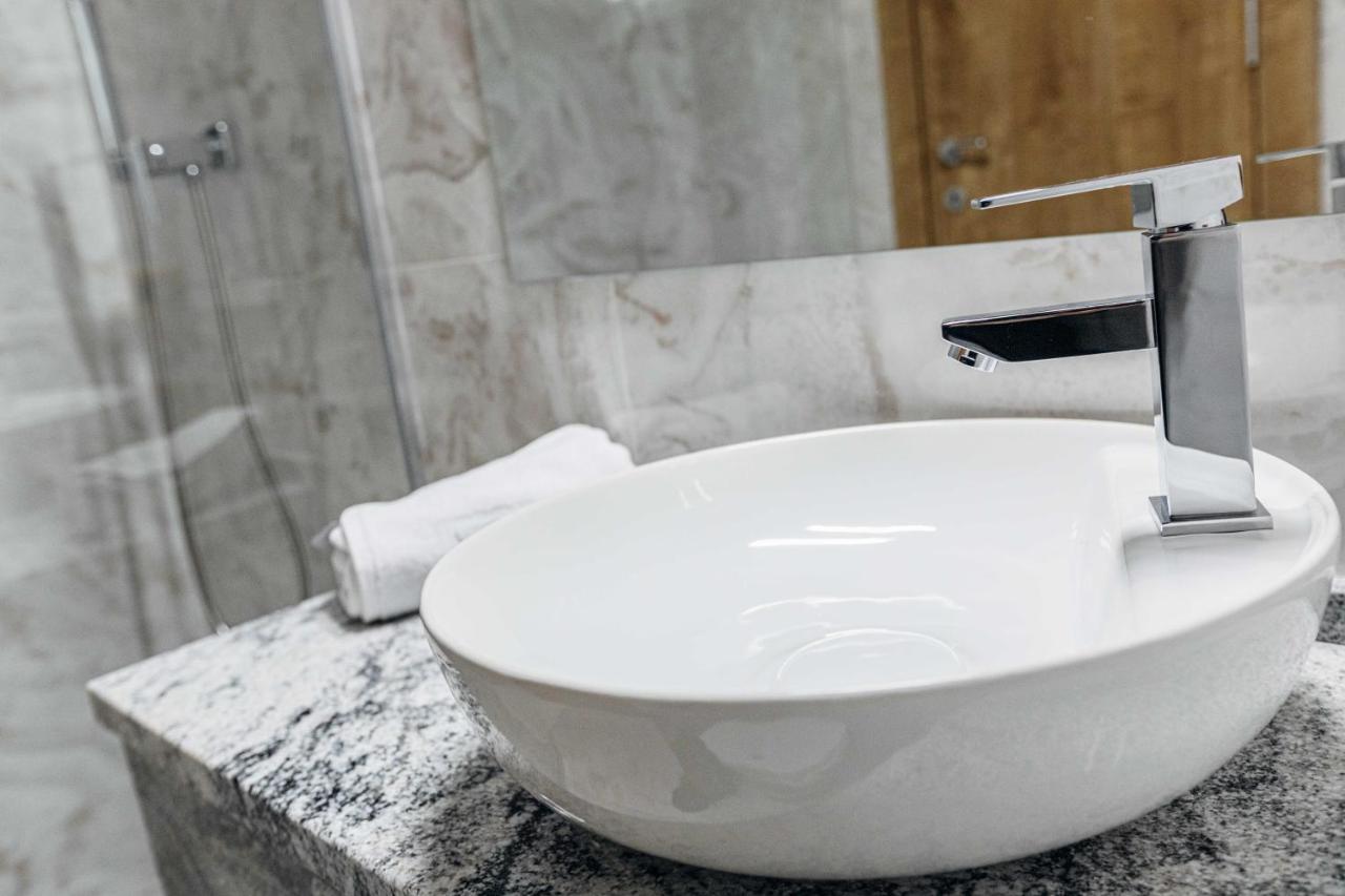 Hotel Livnica Belgrad Dış mekan fotoğraf